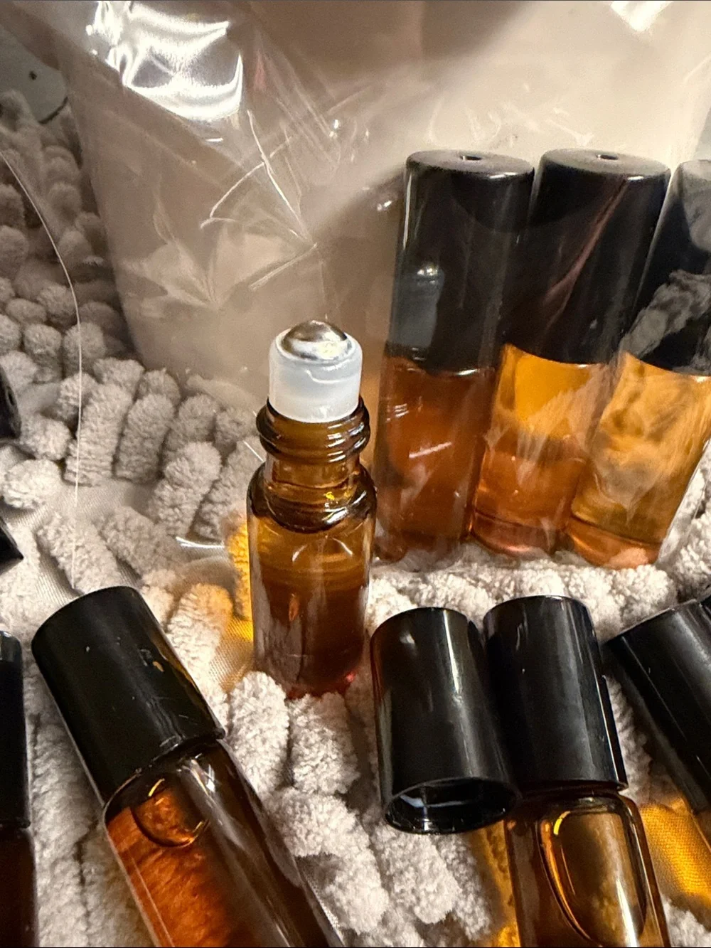 ❣️5/$25❣️3! Amber Glass Roller Bottles with vanilla scent. Aloe & vitamin E